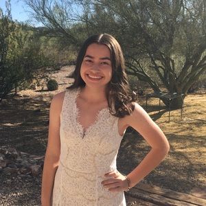 Meet your Posher, Mia